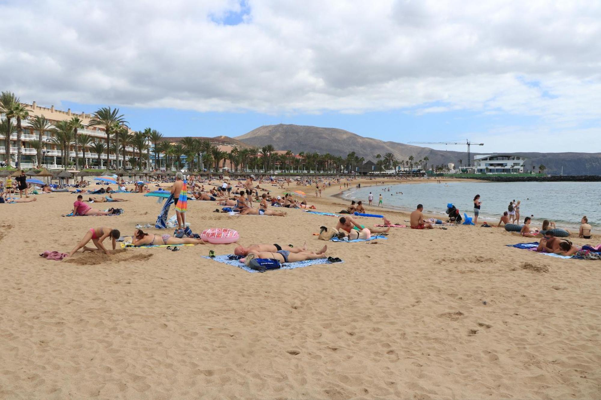 Playa Arena Apartment Araya  Eksteriør billede